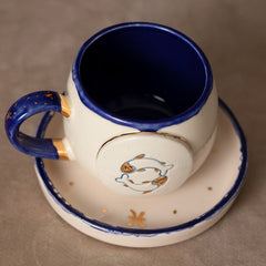 Teetasse | Kaffeetasse | Mit „Sternzeichen - Fische" verziert | Handgemacht aus Keramik getöpfert | Mit Echtgold Elementen | Designer Tasse
