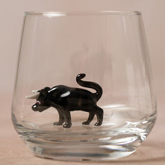 Trinkglas mit Tierfigur | Schwarzer Stier | 3D | Murano Glas | Glas mit Figur | Handgemacht | Wasserglas | Tasse